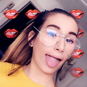 Meet your Posher, Haley